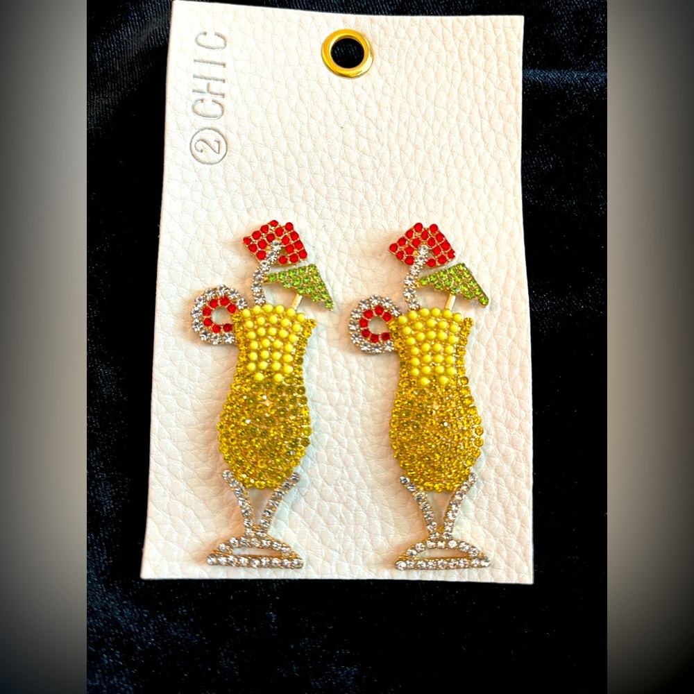 Sparkle fully crystal beaded earrings NWT, tropical vacation summer party yellow